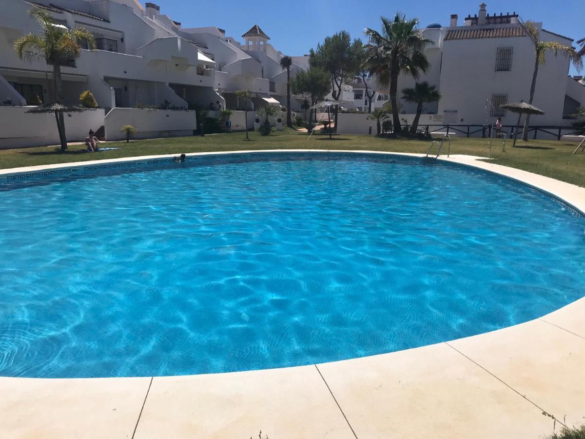 Magnifico Alojamiento En La Playa Islantilla Con Gran Terraza Y Zona Del Campo De Golf Luaran gambar